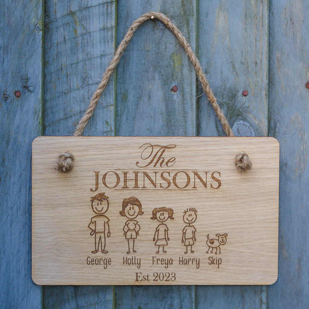 Family Member Personalised Engraved Wooden Hanging Plaque / Sign
